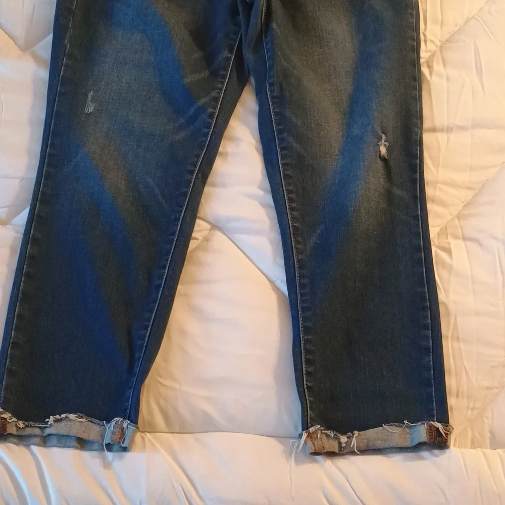 Jeans - Picture 2 of 7